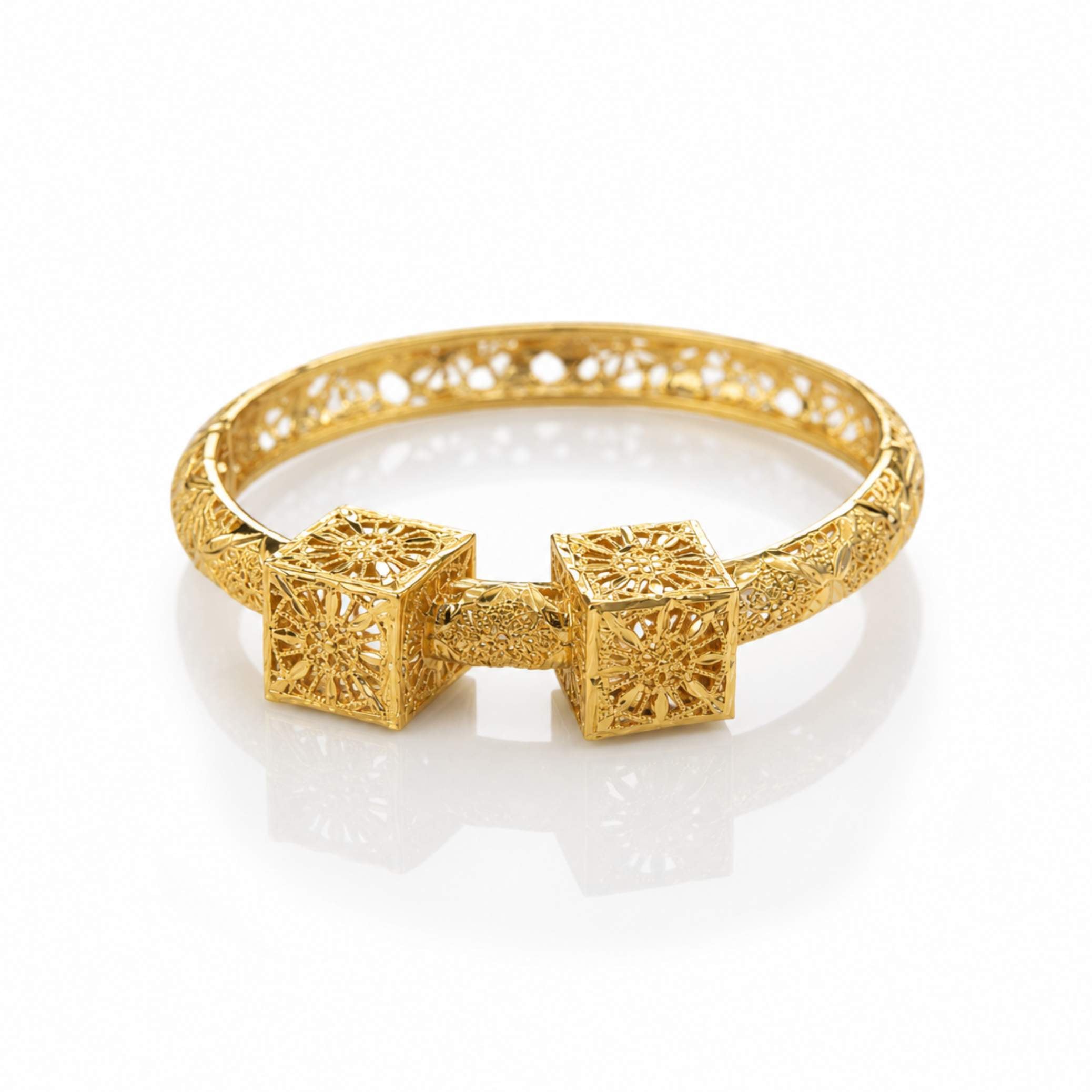 18K Gold Heritage Bangle - side angle