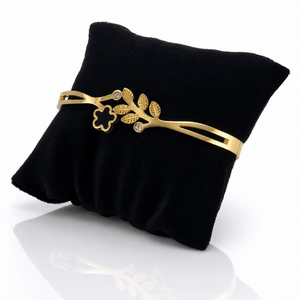 Clover and Leaf Double Bangle with mother-of-pearl and black clover